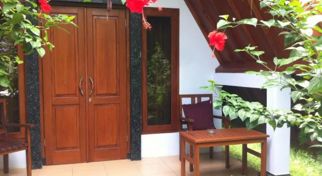 Бунгало Standard с красивым видом из окна Lucys Garden Hotel