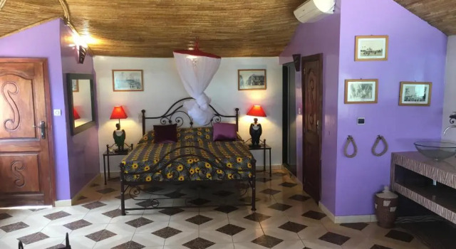 Maison Couleur Passion, Book Hotel Nianing M'Bour