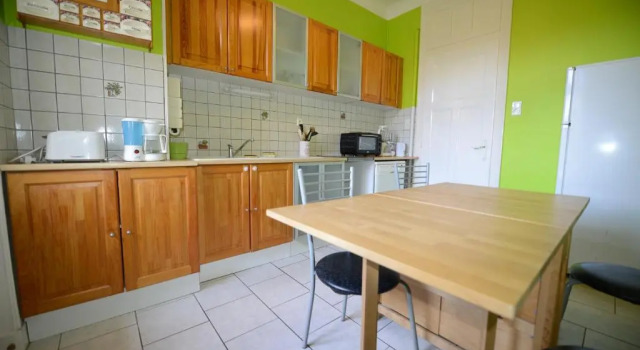 Gites de l'Austrasie, Varaa Hotelli Hotellit Metz pysäköinnillä, Pysäköinti
