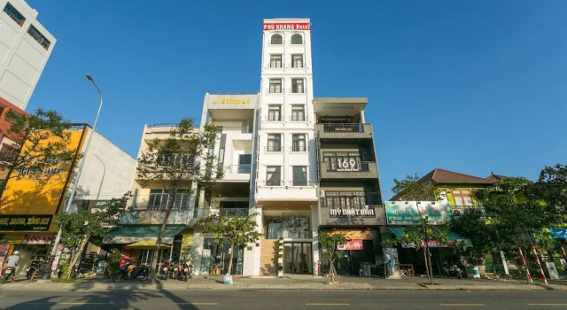 OYO 645 Phu Khang Hotel, Забронировать Отель Отели Дананга муниципалитета с парковкой, рядом с Музей изящных искусств Дананга, Парковка