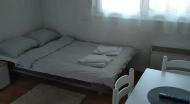 Apartman 2 Zagreb - Maksimir (KBC Rebro) free parking, Prenota Appartamento Maksimir Zagabria