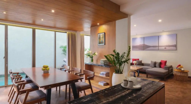 Люкс с 4 комнатами Kayumas Seminyak Resort