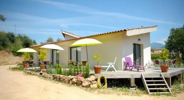Chambres d'hôtes Couleur Campagne, Réserver Maison d'hôtes Hôtels à Corse avec parking, Parking