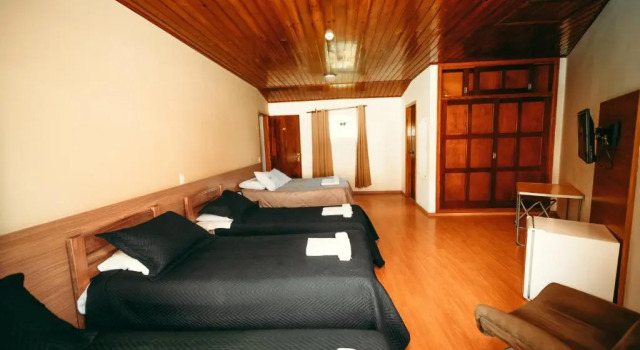 Семейный номер Standard Hotel Geneve - 2km do Capivari