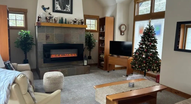 A-116wf 4 Bedroom Home by RedAwning