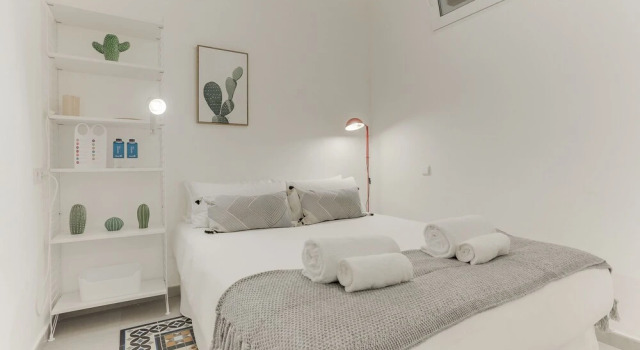 Sweet Inn Aparment - Gracia Deluxe, Забронировать Отель Грасиа Барселона, рядом с Jove Regina Theatre