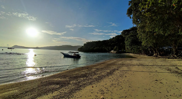 Lumba Lumba Diving Centre & Beach Resort