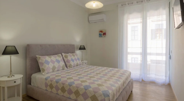 Апартаменты Luxury с 2 комнатами с видом на город The Bright Suite