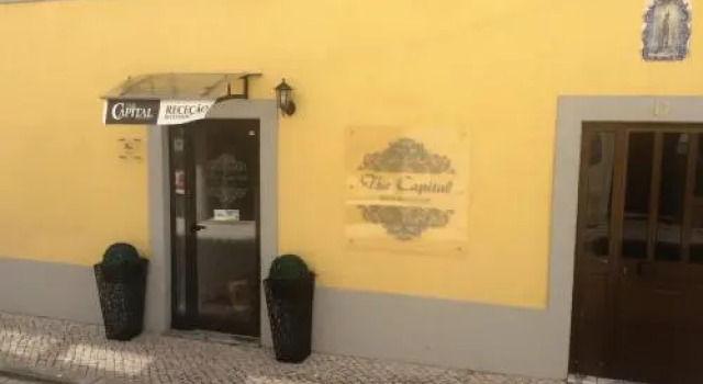 Peniche Sleep House, Rezervovat Penzión se snídaní Hotely v Oeste s parkováním, Parkování