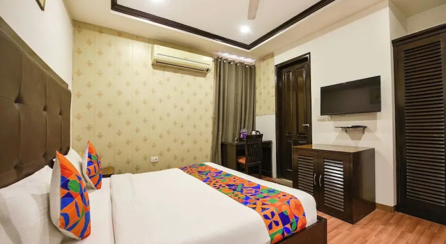 Номер Deluxe Fabhotel Green Park