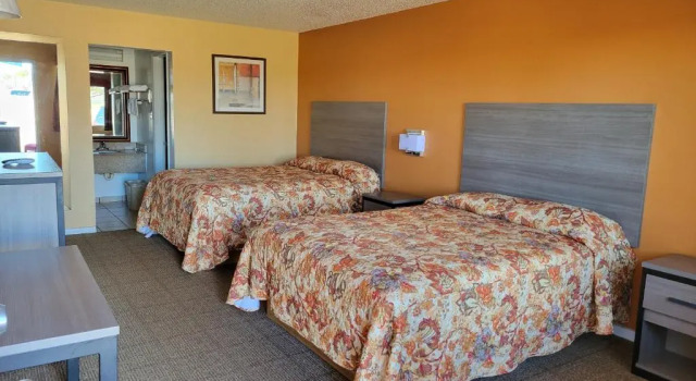 Номер Economy Royal Inn