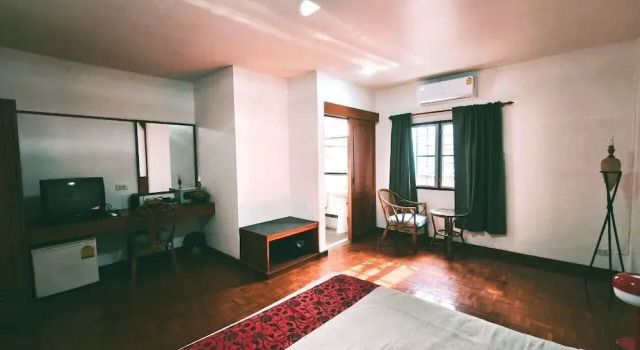 Номер Economy Comeon place
