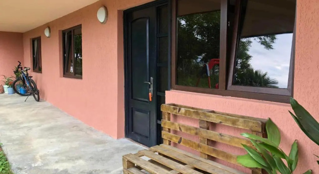 MegoHouse, Réserver Auberge de jeunesse Zugdidi 
