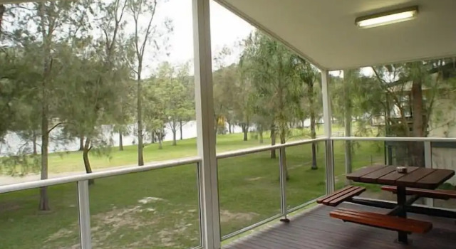 Вилла Standard с 2 комнатами с балконом и с видом на воду Del Rio Riverside Resort