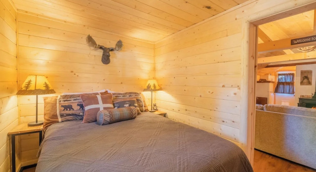Cozy Pines Retreat