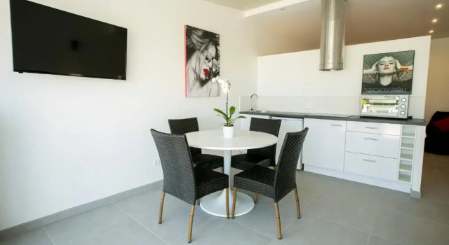 Апартаменты Le Grand Large Bord de Mer Hotel & Appartements
