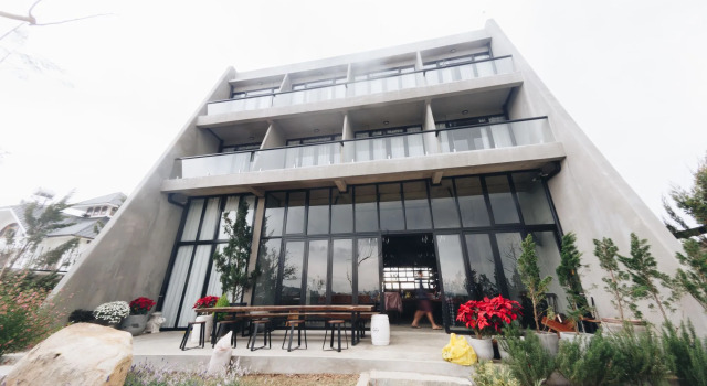 The Dalat Shelter