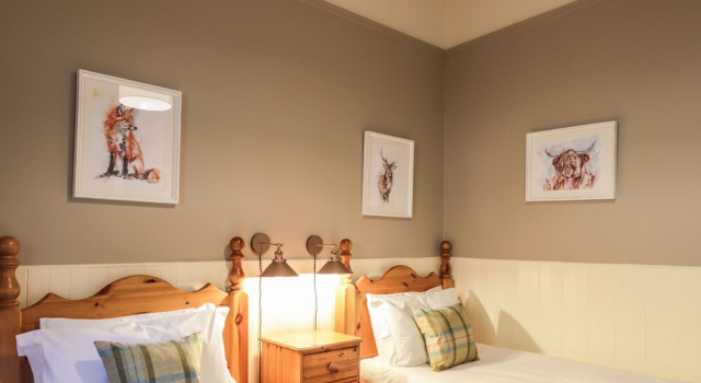 Ferry Cottage - Balmacara, Buchen Sie Ferienhaus Hotels in Schottland mit Parkplatz, Parkplätze