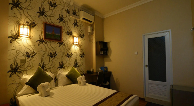 Двухместный номер Superior Family Treasure Yangon