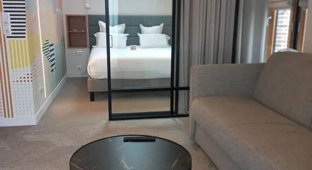 Апартаменты Comfort Hôtel et Apparts Marin