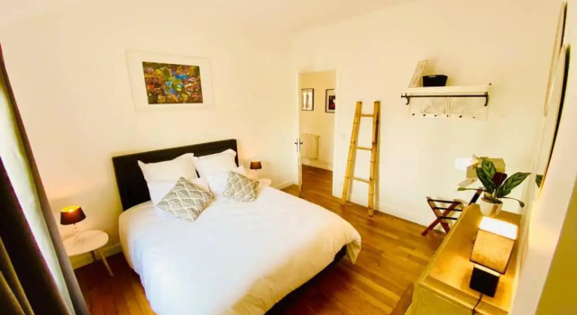 Hypercentre T3 60m2 Calme & Chaleureux, Rezerwuj Hotel Reims Champagne