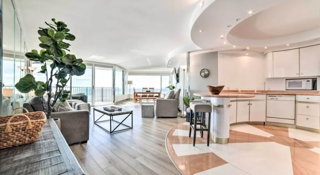 Апартаменты Luxurious Maui Getaway w/ Panoramic Ocean Views!