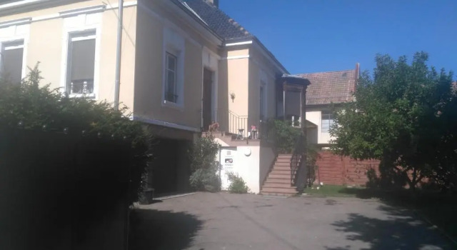 Люкс c 1 комнатой Chambres Privatives Chez lHabitant