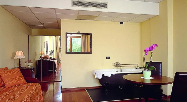 Locanda Da Vittorio, Book Hotel Hoteller i Valtenesi del Garda med parkering, Parkering