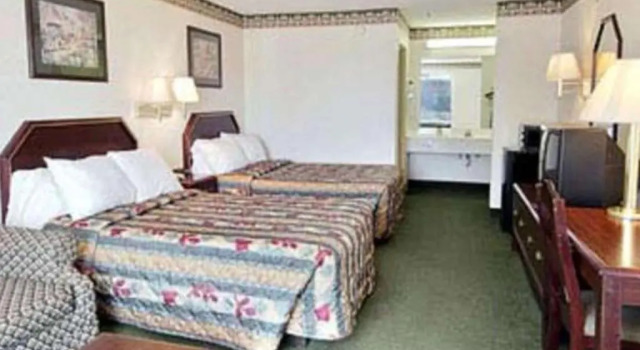 Standard Vierer Zimmer Gray Inn & Suites