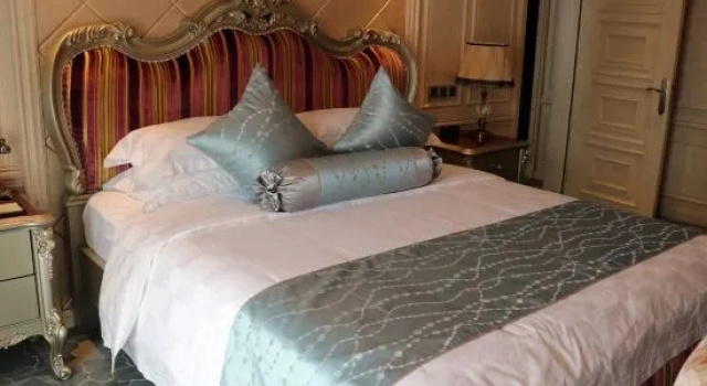 Czteroosobowy suite Mingfa International Hotel