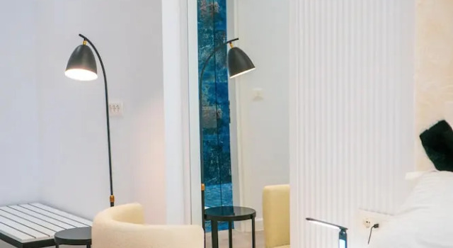 Люкс Deluxe Adam & Eve Suites