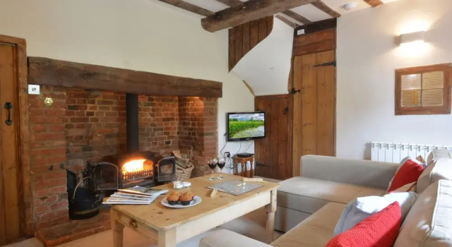1 Tunns Cottages, Rushmere, nr Beccles, Rezervasyon Tatil Evi Merseyside villalar, Villa