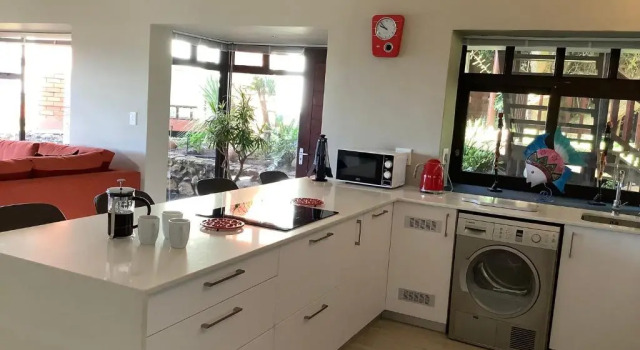 Апартаменты Wilderness Views Self Catering Apartment