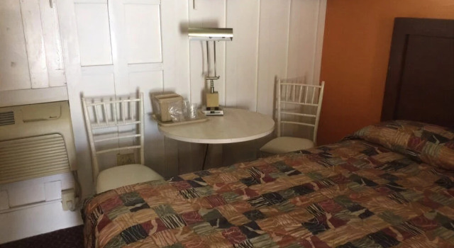 The Hollander Motel