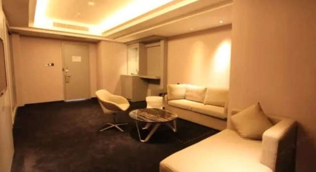 Aishang Hotel (Lecong Furniture Mall, Foshan), Rezerwuj Hotel Hotele w Guangdong z parkingiem, Parking
