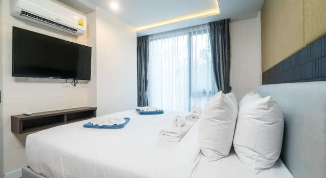 Loft Luxury с 2 комнатами Apartment at Aristo Surin by Lofty