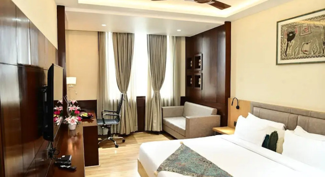 Люкс Executive Indore International Convention Center