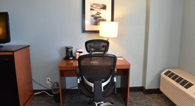 Двухместный номер Standard Quality Inn & Suites Garden Of The Gods
