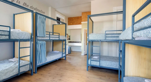 Кровать в общем номере HI San Diego Downtown Hostel