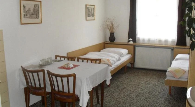 Pension Begonie, Buchen Sie Hotel Budweis 