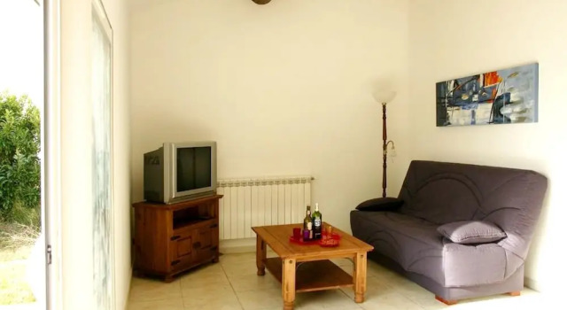 House With one Bedroom in L'isle-sur-la-sorgue, With Furnished Garden and Wifi, Забронировать Отель Л'Иль-сюр-ла-Сорг Воклюз