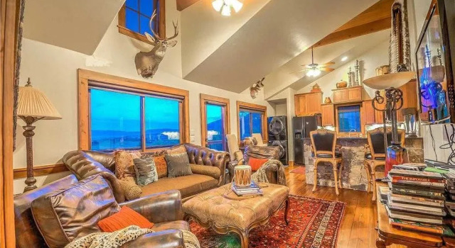 Dallas Chalet, Забронировать Шале Отели Стимбот-Спрингса 4 звезды, 4*