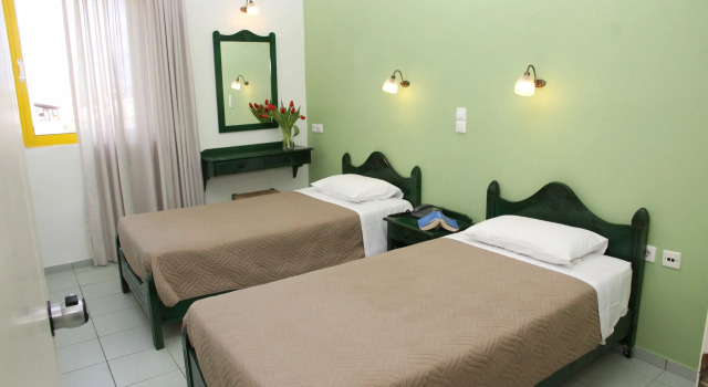 Апартаменты с 2 комнатами с видом на бассейн Apollon Hotel Apartments