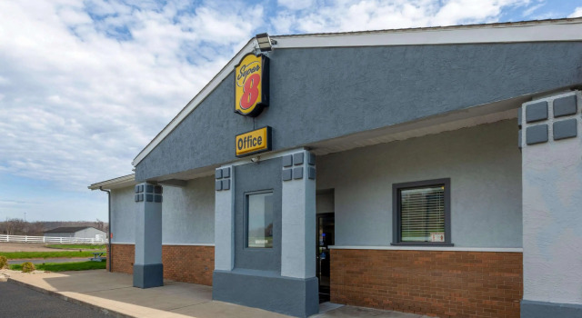 Super 8 by Wyndham Newcomerstown, Reserva ahora Posada u hostería Newcomerstown Ohio