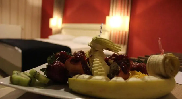 Полулюкс Deluxe Neba Royal Hotel