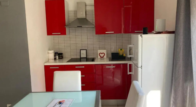 Коттедж De Gasperi House- Elegante appartamento,con terrazza,nel cuore di Napoli