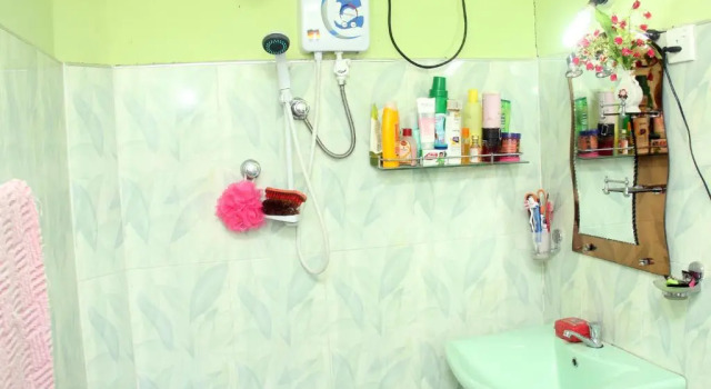 Студия с красивым видом из окна Little Pink House