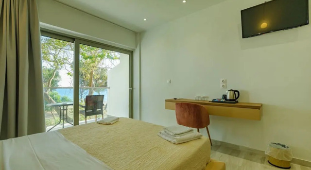 Двухместный номер Superior с видом на море Ninos Grand Beach Resort