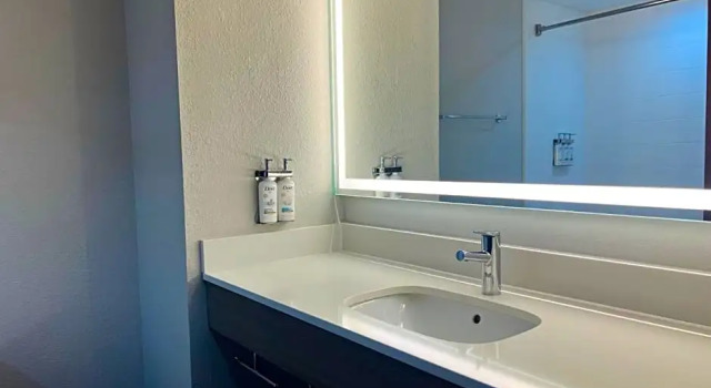 Люкс Holiday Inn Express & Suites Sebring by IHG