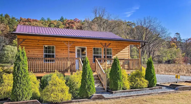 Коттедж 8 Mi to Great Smoky Mtn National Park: Cozy Cabin